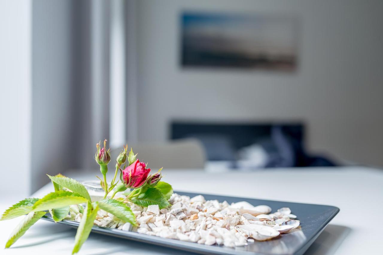 Lux Apartment New&Nice กดัญสก์ ภายนอก รูปภาพ